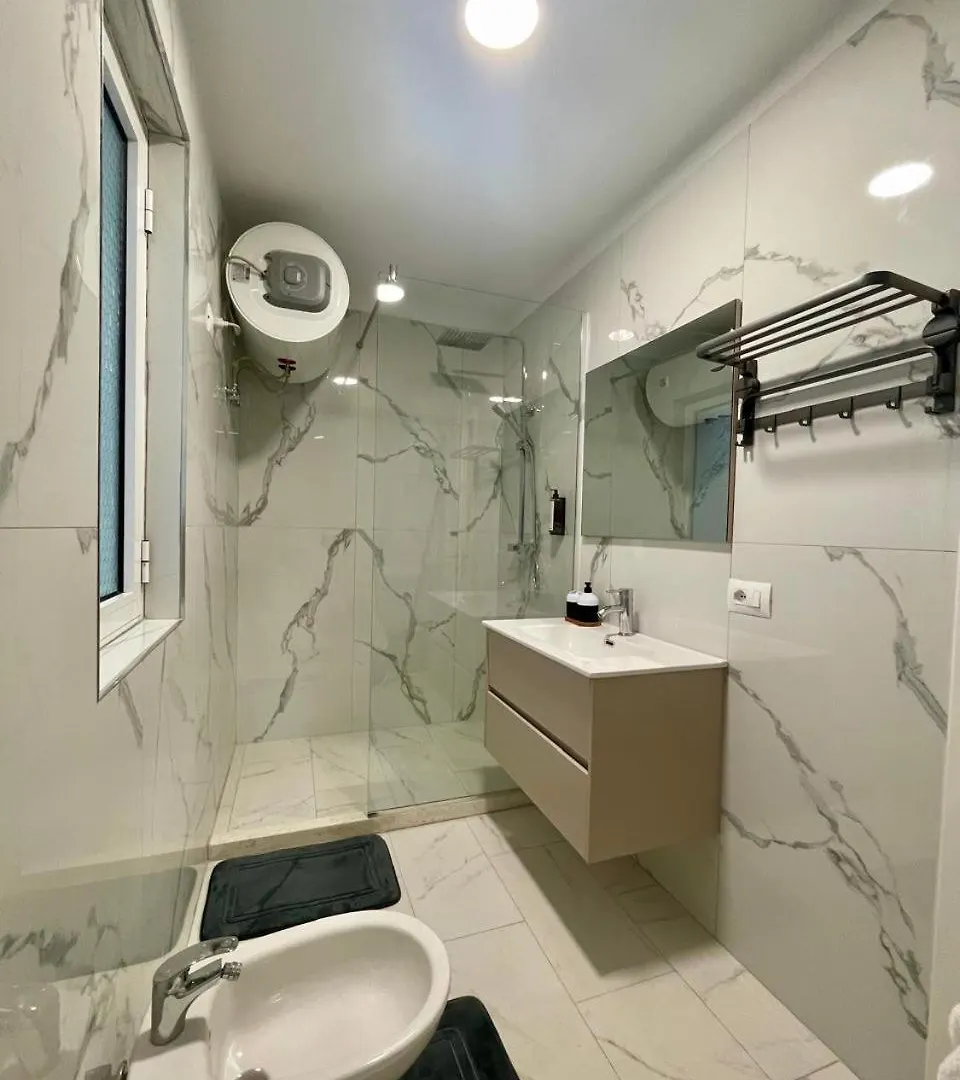 Bv Apartments Τίρανα